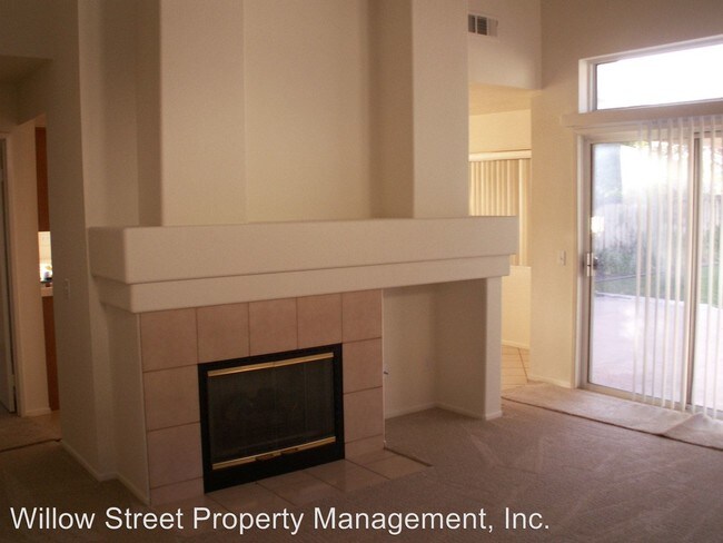 Building Photo - 3 br, 3 bath House - 32005 Corte Cardin