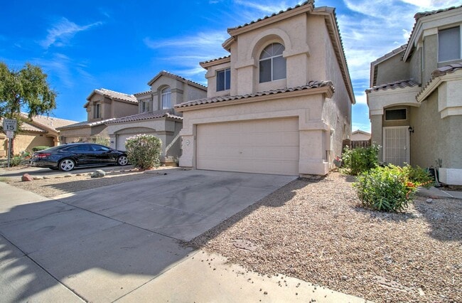 Building Photo - 3 Bed + 2.5 Bath + 1,421 Square Feet + 2 C...