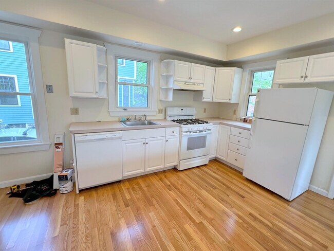 Foto del edificio - 475 Belmont St