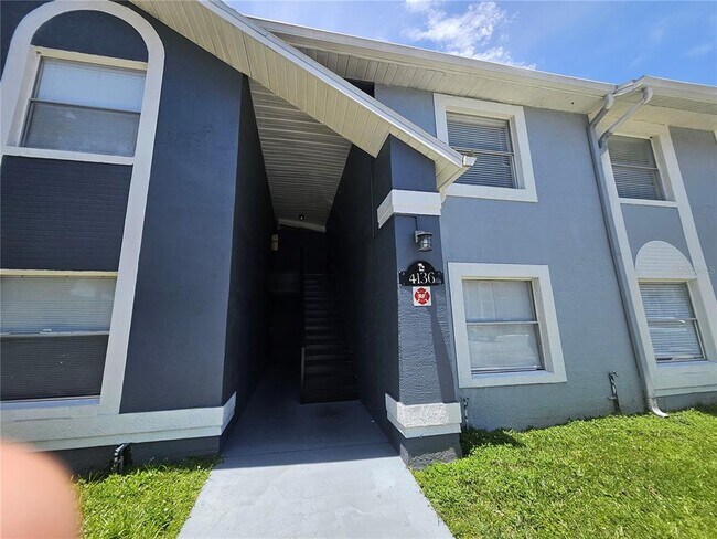 Foto del edificio - 4136 Pershing Pointe Pl