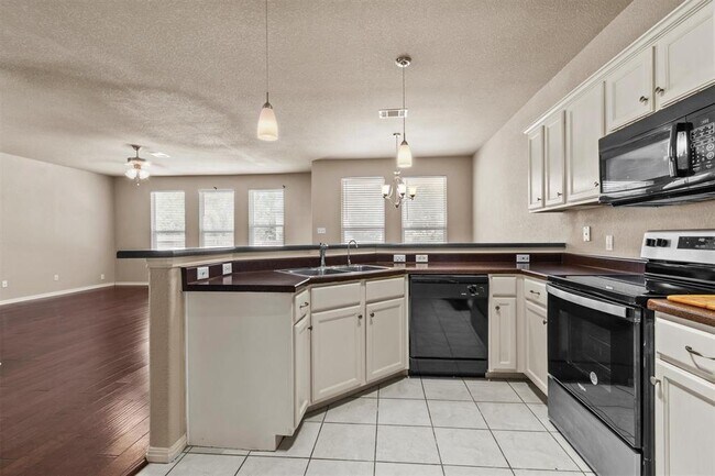 Building Photo - 197 Ferrule Dr