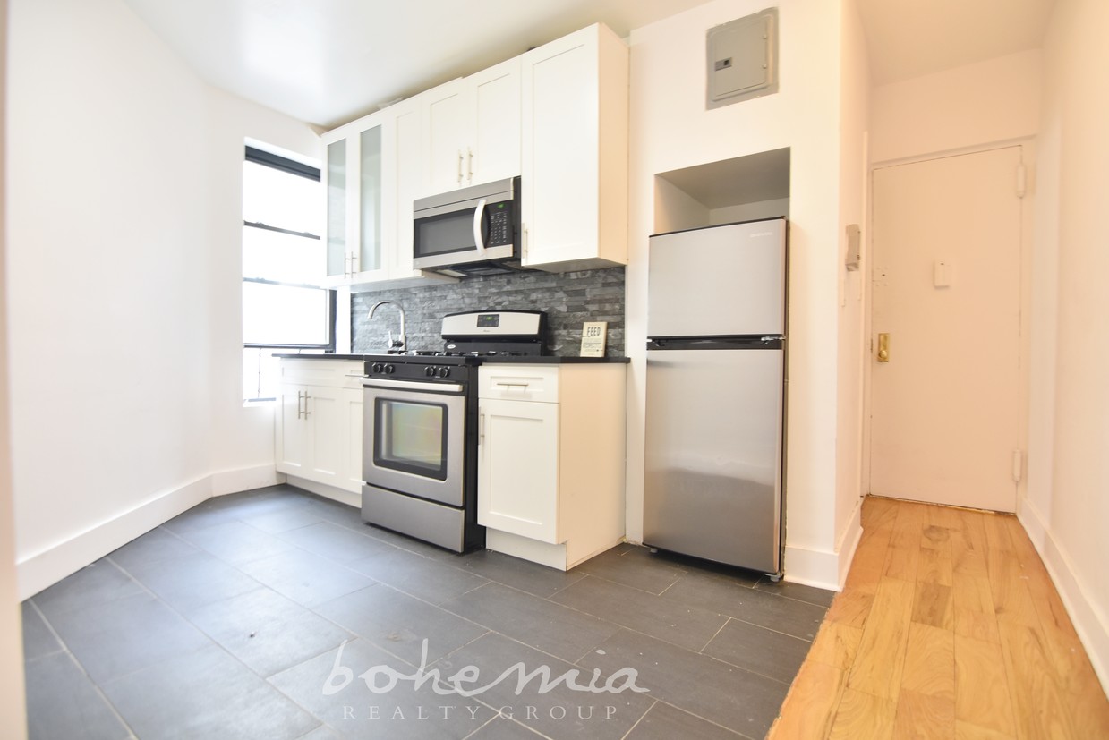 Foto principal - 615 W 135th St