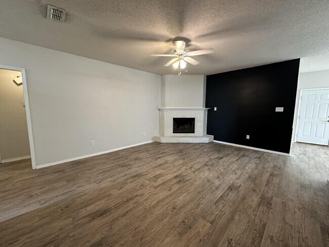 Foto del edificio - Charming North Lubbock Home with Spacious ...