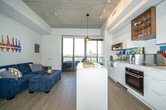 Building Photo - 383 Sorauren Ave