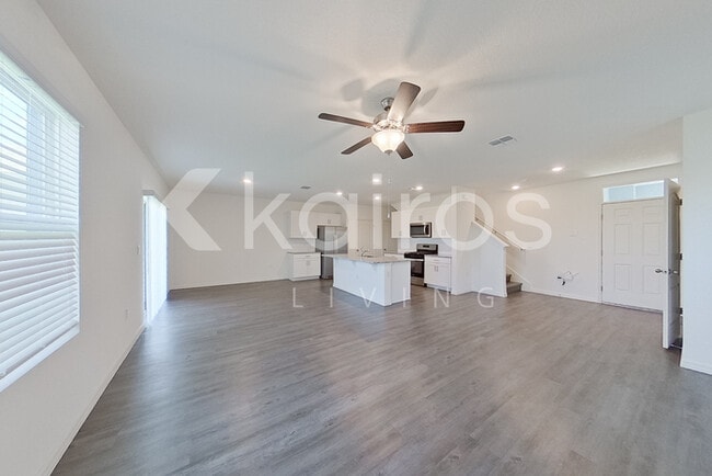 Building Photo - 32040 Katelin Cir
