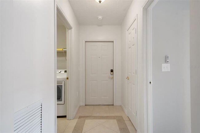 Building Photo - 1007 Celebration Ave