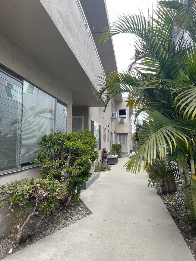 Foto del edificio - 2030 S Preuss Rd