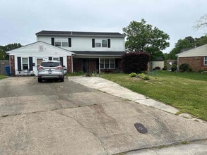 Building Photo - 3344 Prince Edward Ct