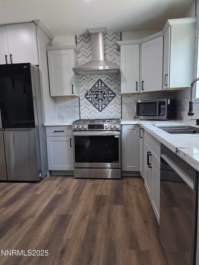 Foto del edificio - 3280 Everett Dr