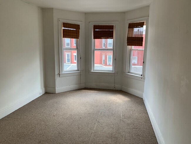 Building Photo - 29 Welsford