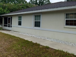 Building Photo - 917 Jensen Ave