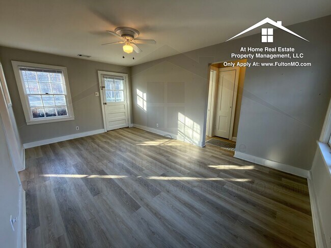 Foto del edificio - 715-709 W 7th St