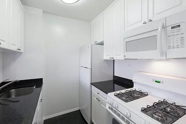 Foto del edificio - 2 bedroom in NEW YORK NY 10016