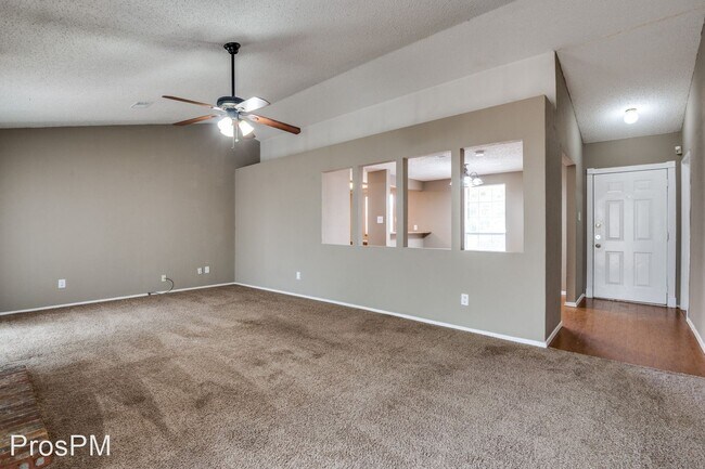 Foto del edificio - 3 br, 2 bath House - 3917 Springside Dr.