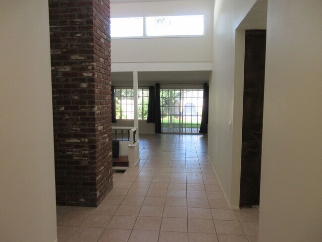 Foto del edificio - 18715 Braemore Rd