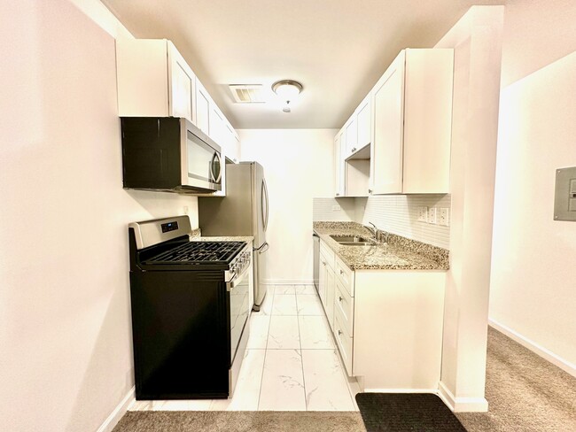 Building Photo - 820 Mcintosh Ct