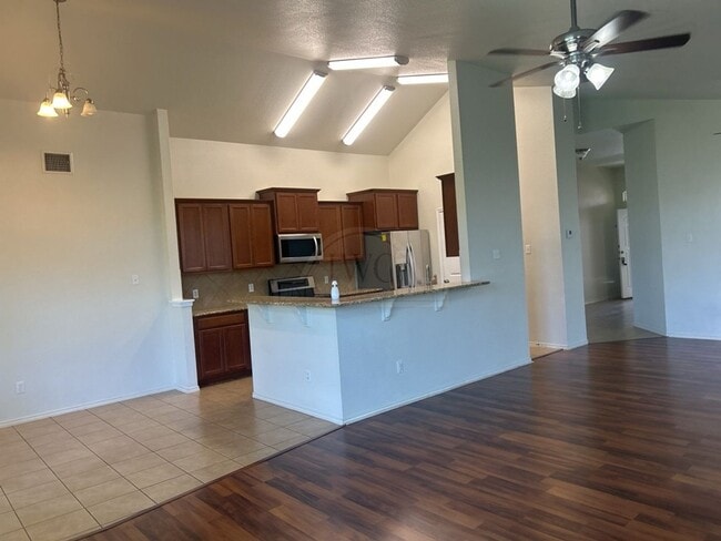 Building Photo - 6109 Malachi Ln