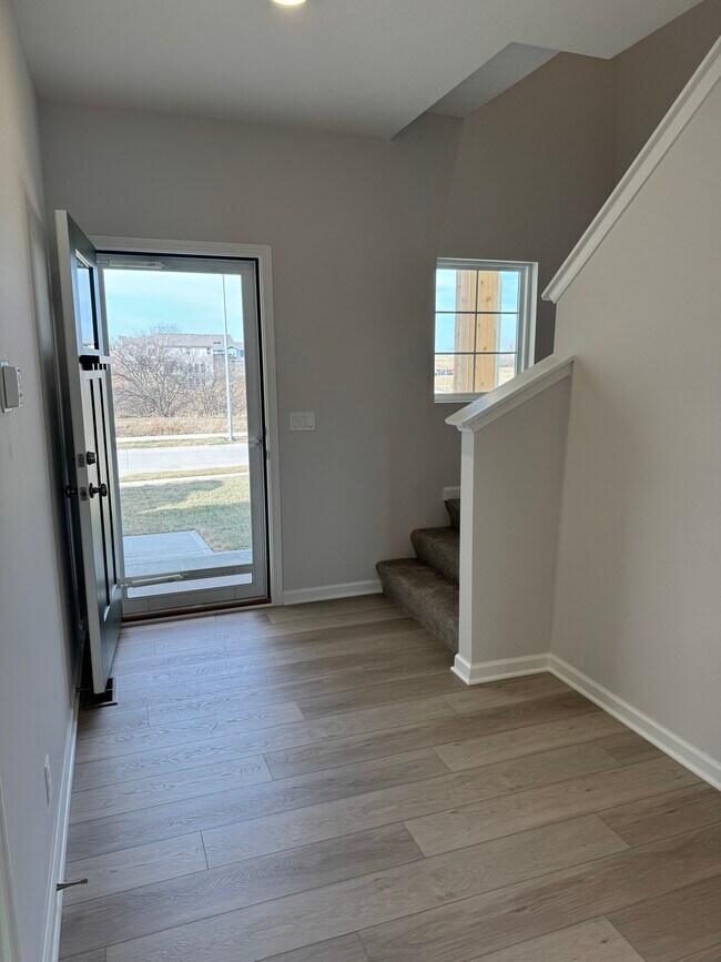 Building Photo - 9505 S 181st St