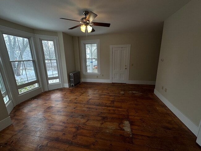 Building Photo - 1160 Boston Rd