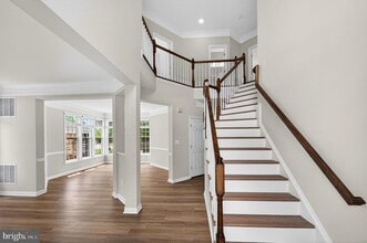 Building Photo - 42071 Pepperbush Pl