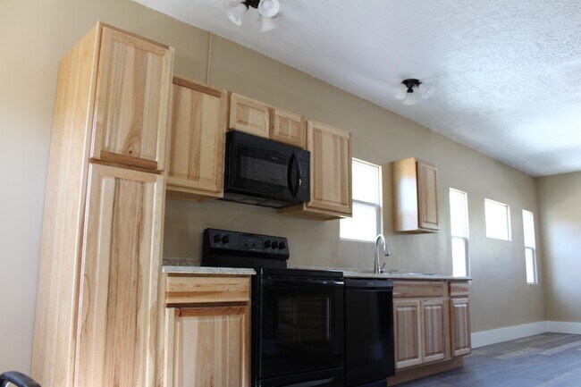 Foto del edificio - 818 D St