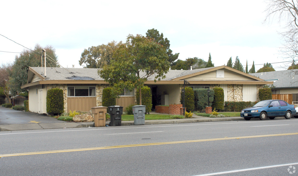 Primary Photo - Garden Terrace Townhomes