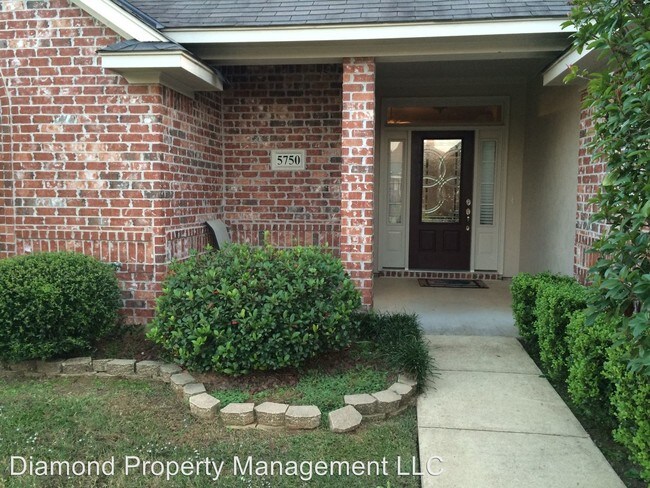 Foto del edificio - 3 br, 2 bath House - 5750 Gold Crest