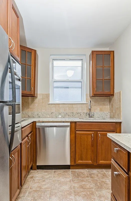 Foto del edificio - 740 E 32nd St