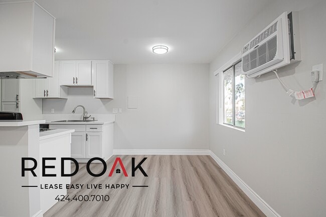 Foto del edificio - 821 N Wilcox Ave