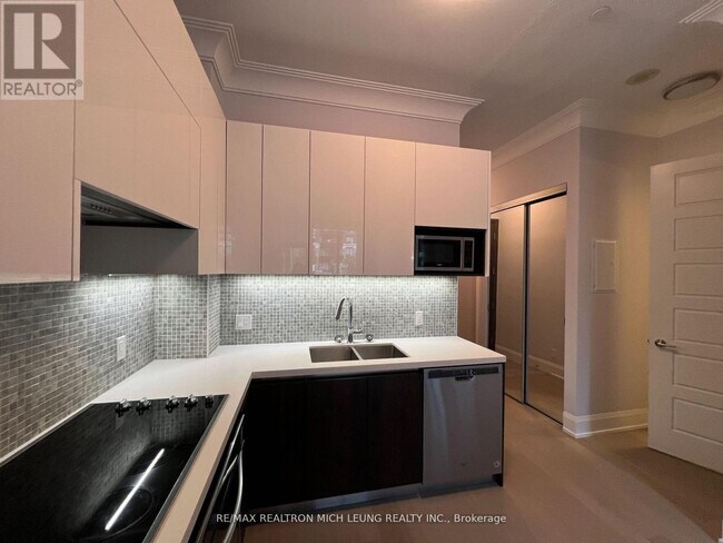 Building Photo - 25-125 Water Walk Dr