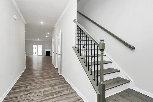 Building Photo - 1617 Swallow Tail Dr