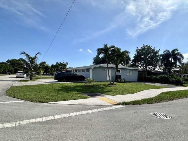 Building Photo - 650 NW 39th St