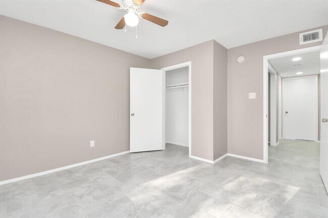 Foto del edificio - 22910 Summer Green Ln