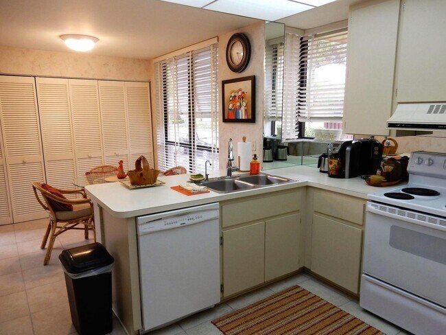 Foto del edificio - 225 Old Meadow Way