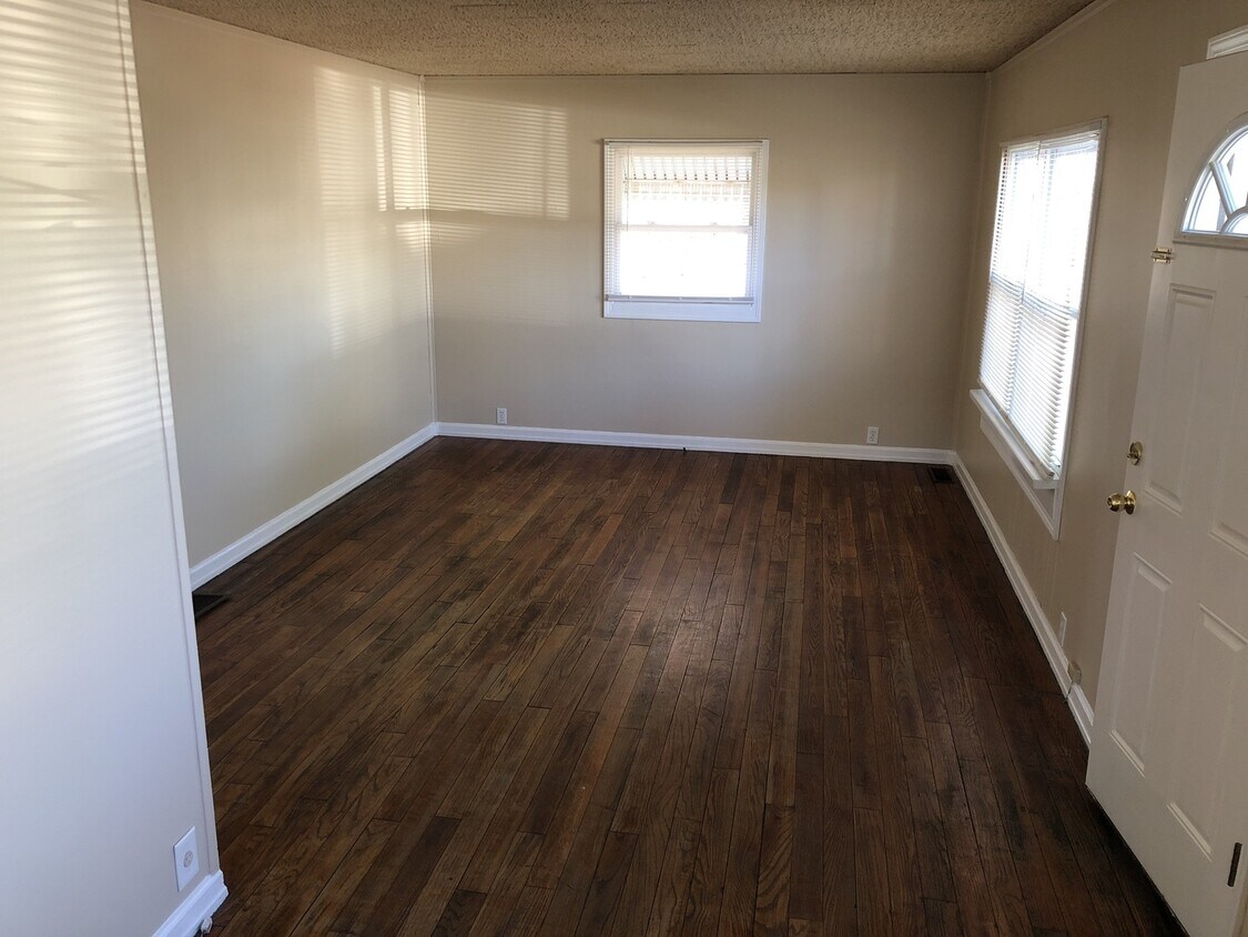 809 Milligan St, Crawfordsville, IN 47933 House Rental in