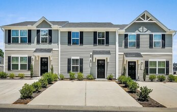 Building Photo - 153 Nicklaus Dr