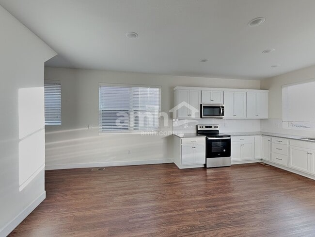 Building Photo - 4303 Crestone Peak St