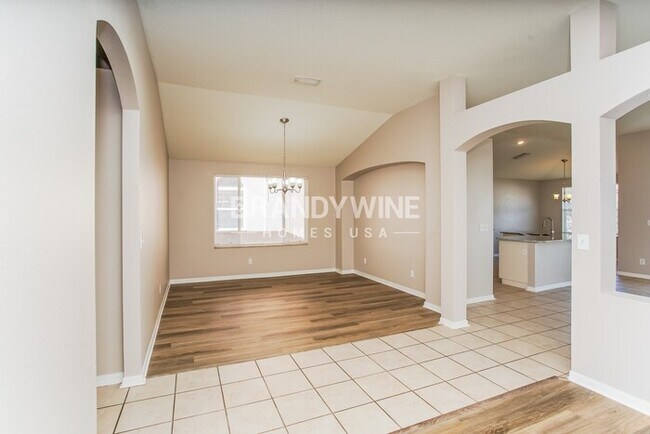 Building Photo - 509 Delwood Breck St