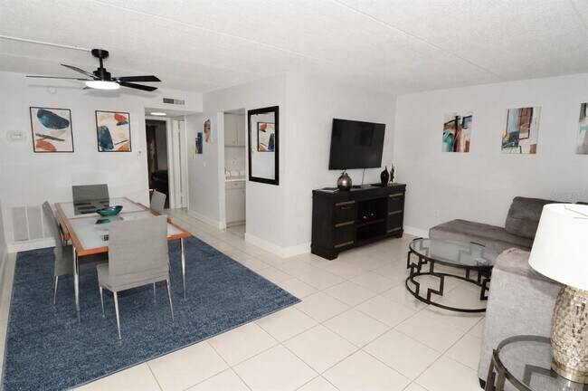 Foto del edificio - 12760 Indian Rocks Rd