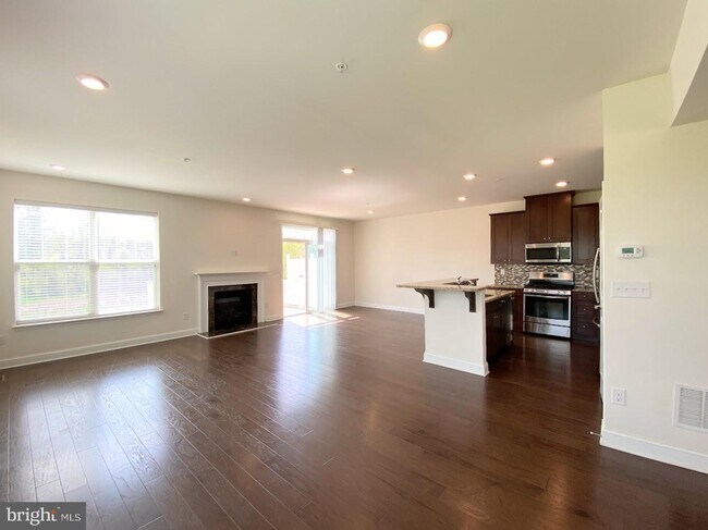 Building Photo - 3250 Krista Ln