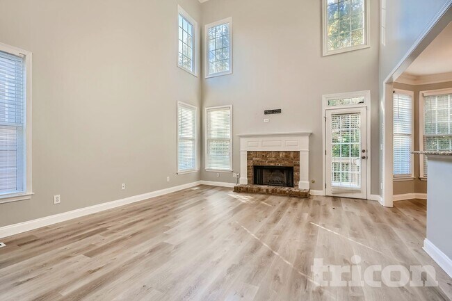 Foto del edificio - 22 Vinings Lake Dr SW