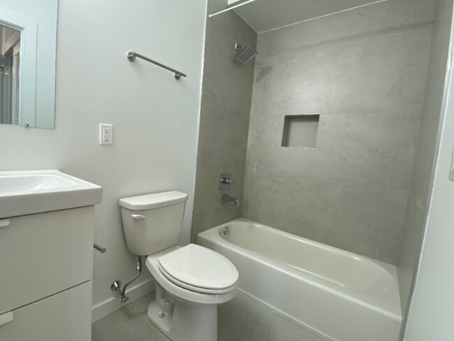 Building Photo - 2020 N 22nd St