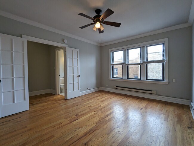 Foto del edificio - 4735 N Hermitage Ave