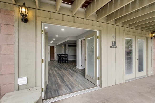 Building Photo - 1342 Viejas View Ln