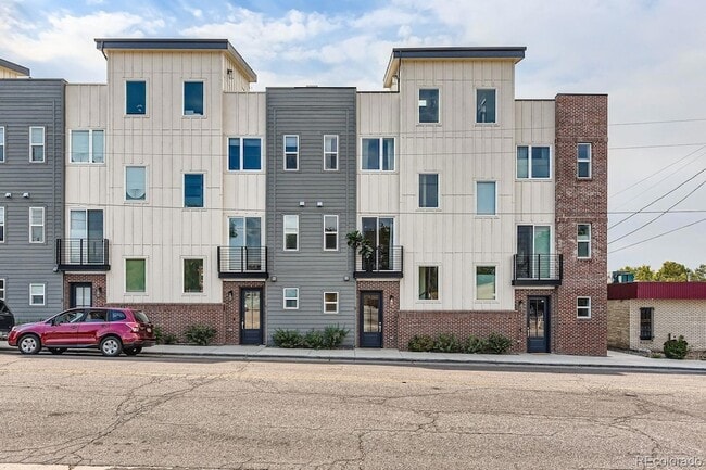 Photo - 1280 E Hampden Ave Townhome