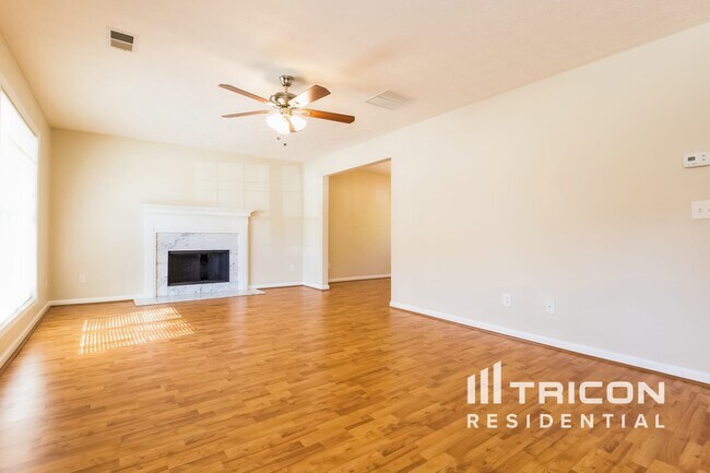 Building Photo - 3442 Woodruff Ridge Ln SW