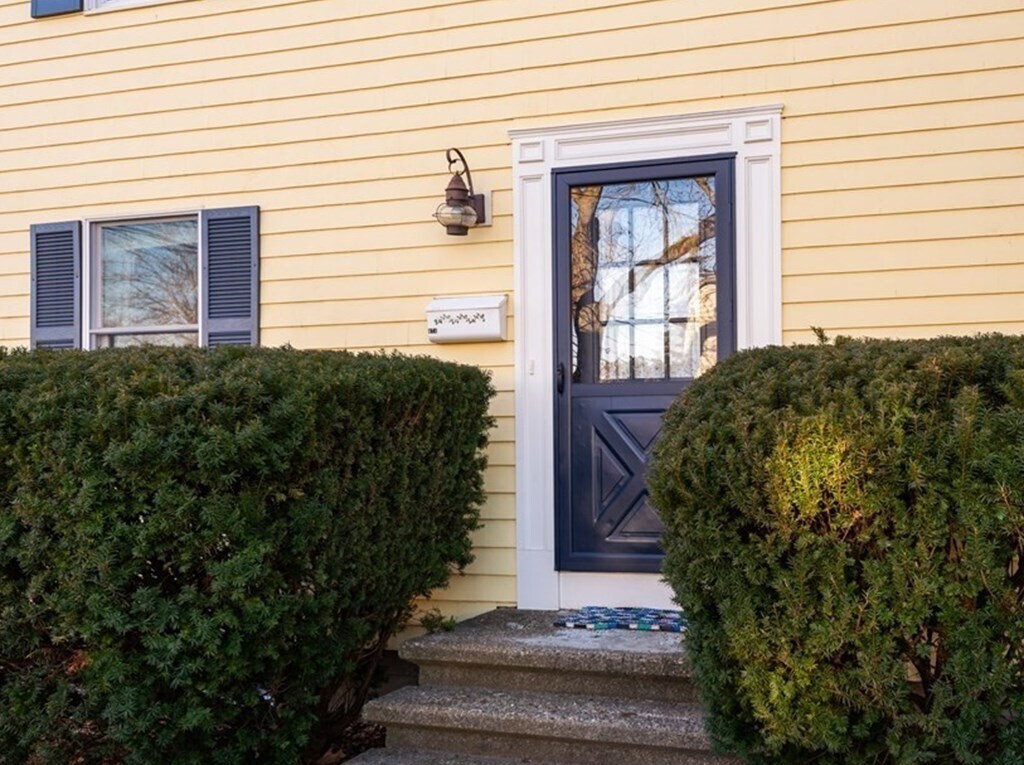 67 Holten St Unit A, Danvers, MA 01923 Room for Rent in Danvers, MA