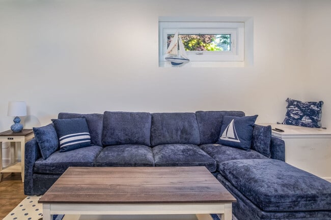 Foto del edificio - 184 Grand Ave