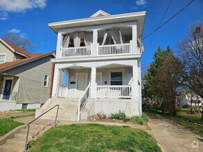 Building Photo - 5402 Rolston Ave