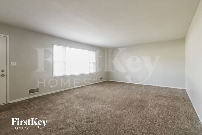 Foto del edificio - 336 Wayside Dr